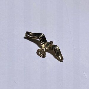 10k gold etched bird pendant